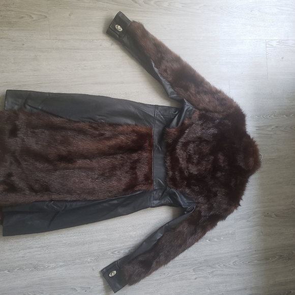 Coat - Picture 3 of 3